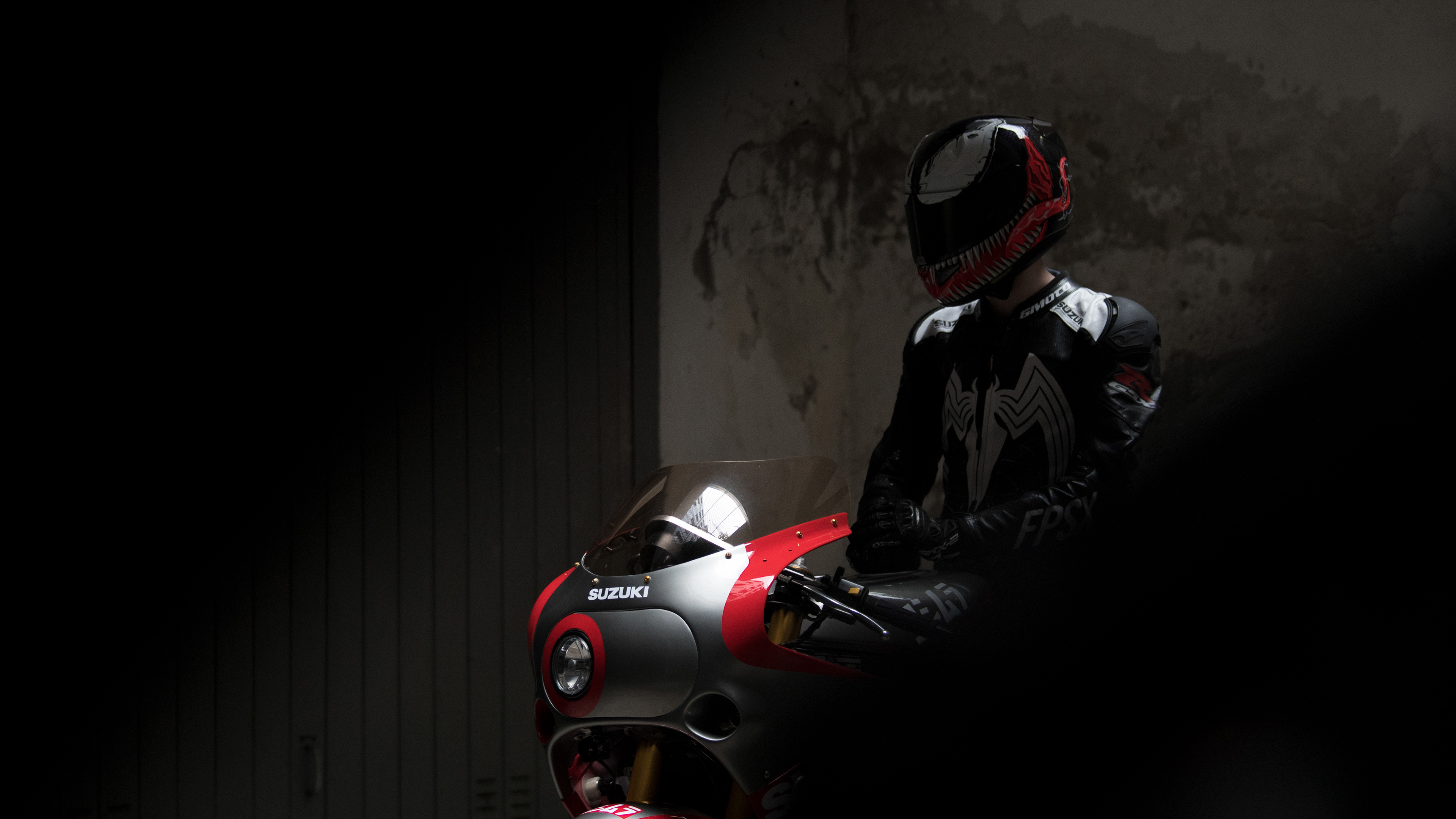 Wallpapers Suzuki motorcycles sportbike on the desktop