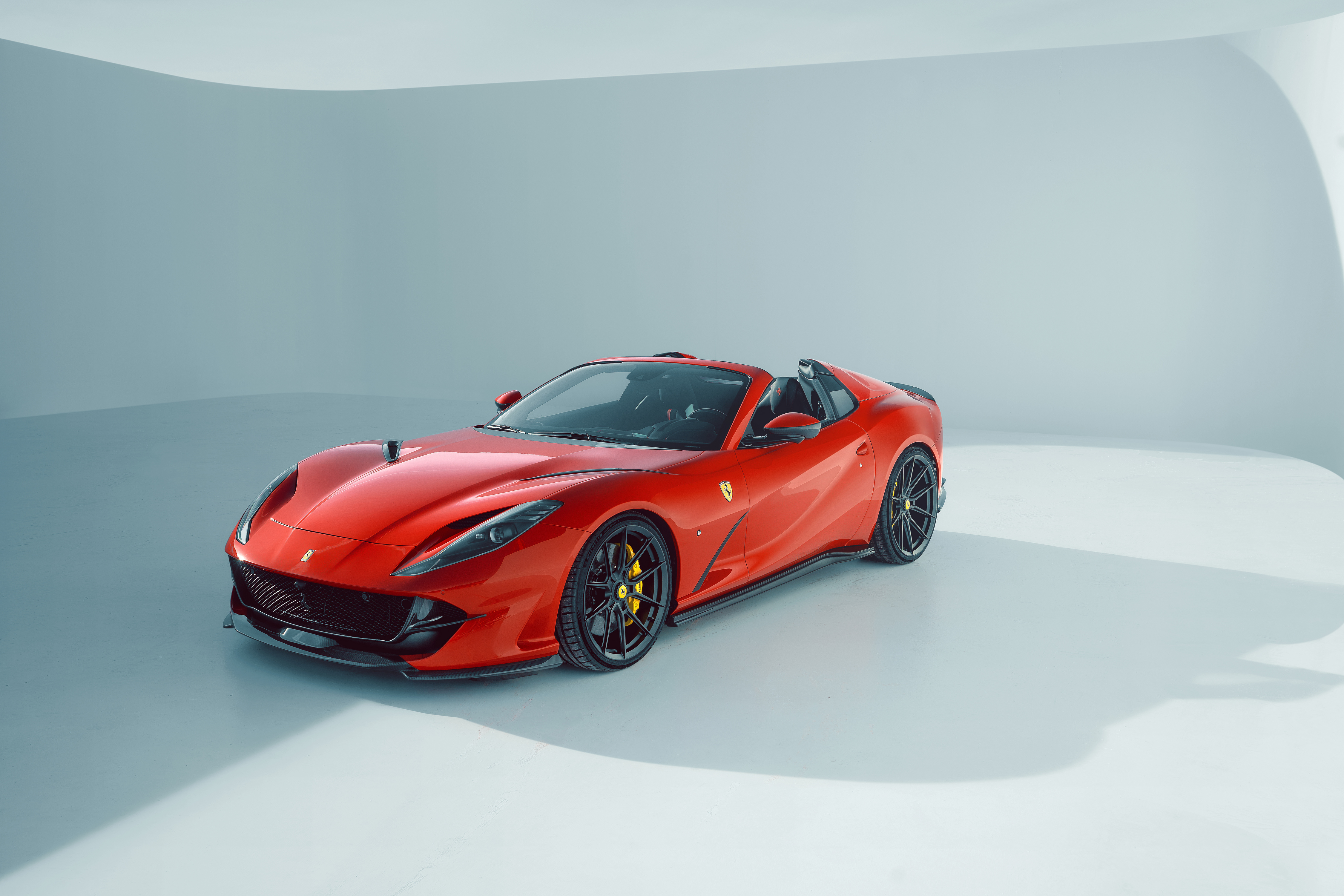Фото автомобильный тюнинг Ferrari - бесплатные картинки на Fonwall