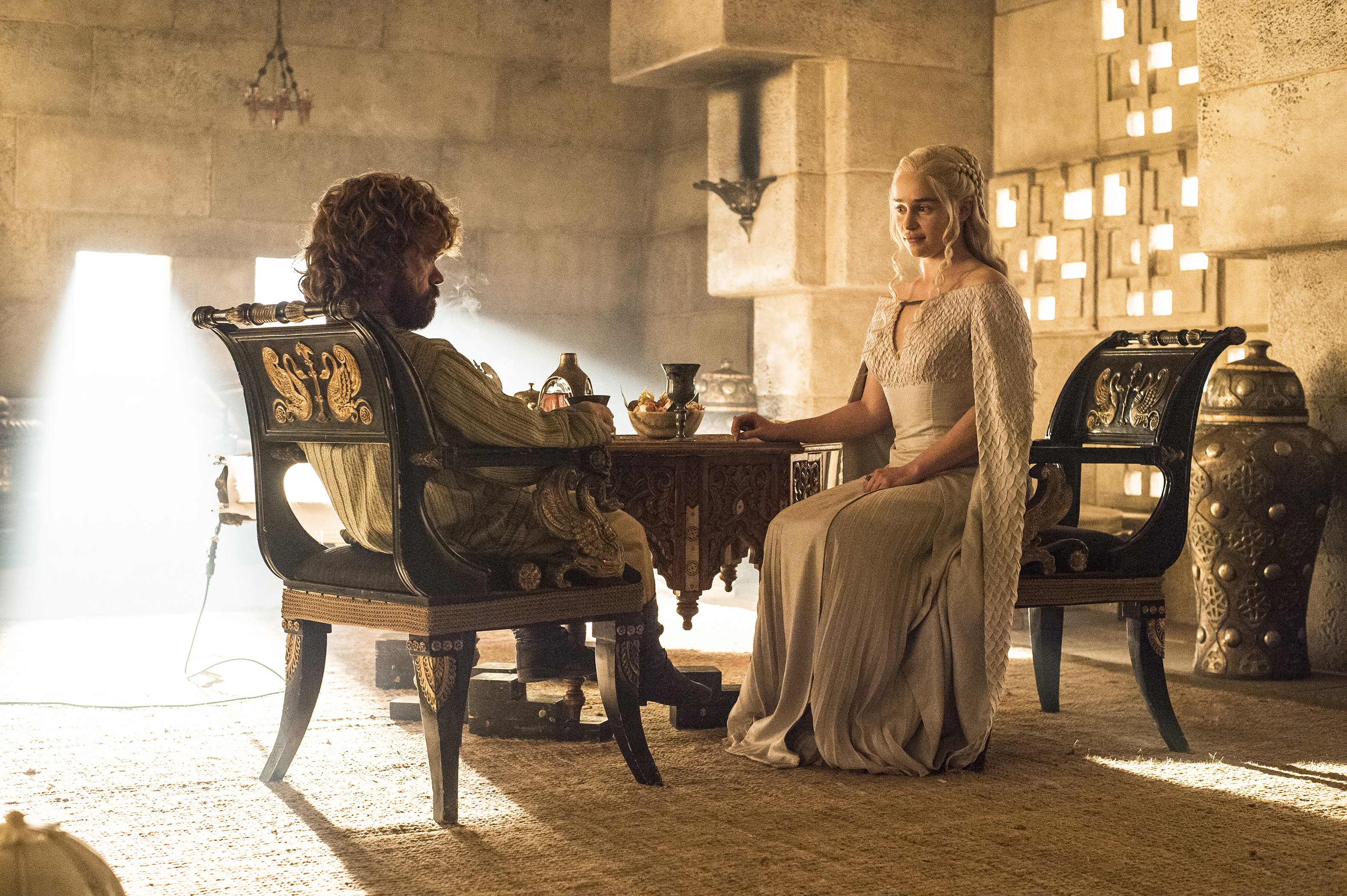 Photo free wallpaper game of thrones, Tyrion Lannister, Daenerys Targaryen
