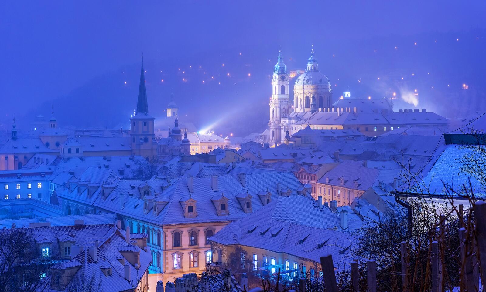 Wallpapers lights houses Prague on the desktop