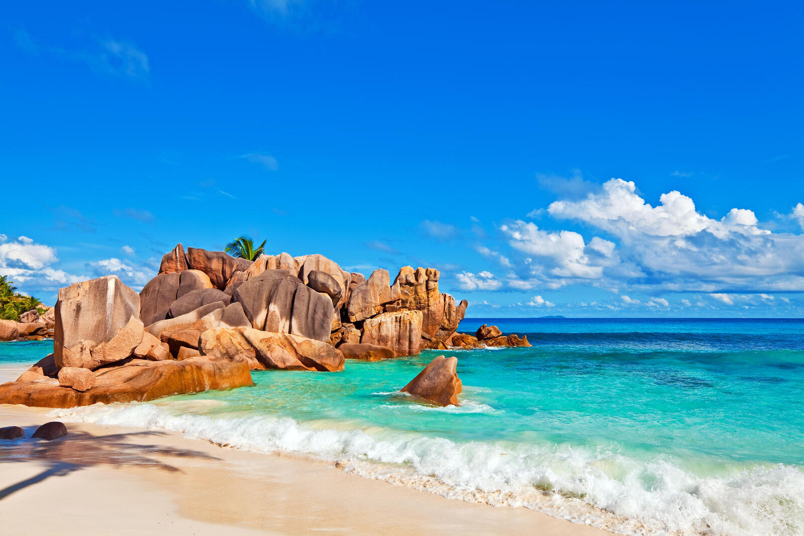 Wallpapers beach island Seychelles on the desktop