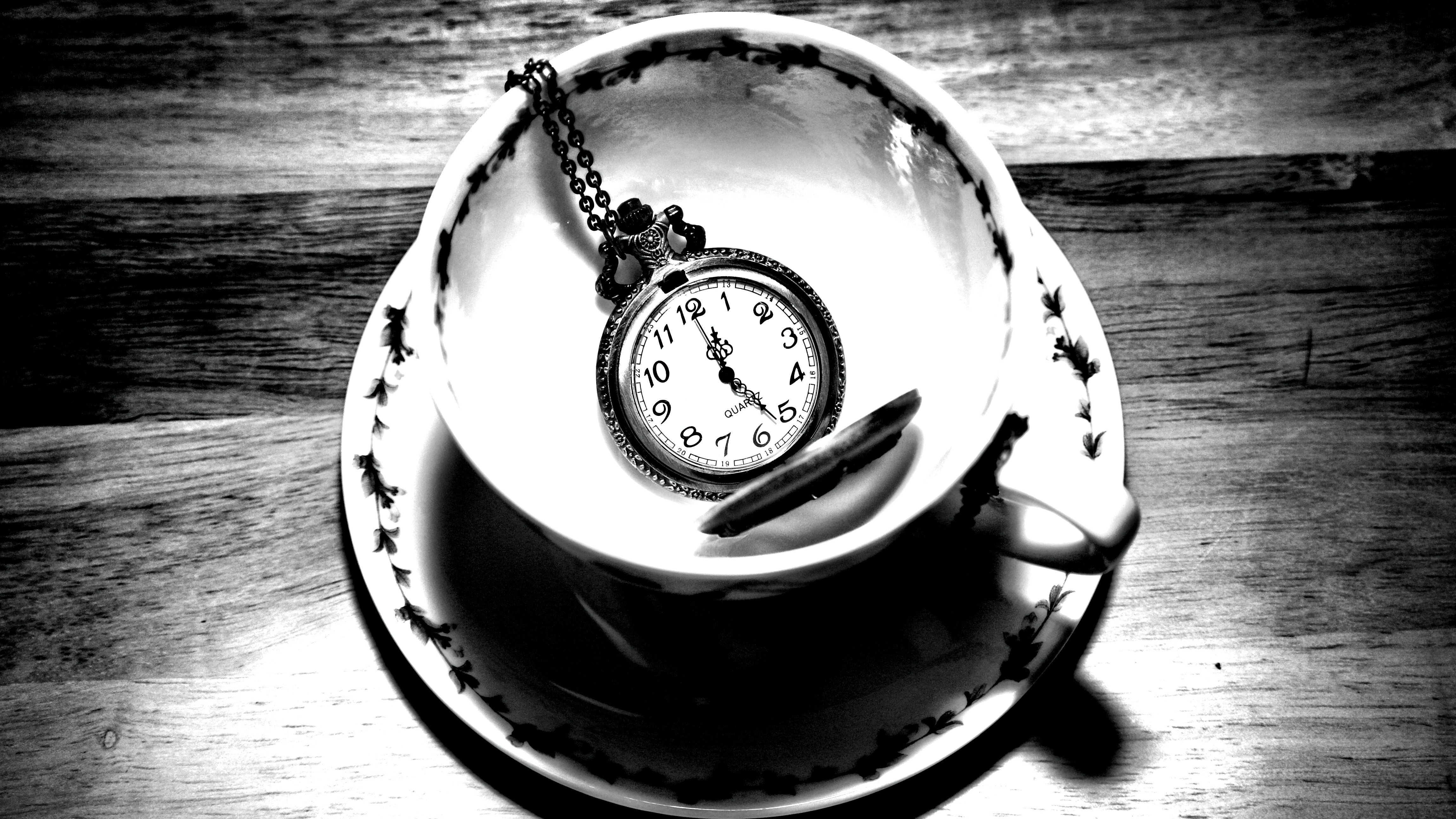 Photo free clock, a cup, pocket watch