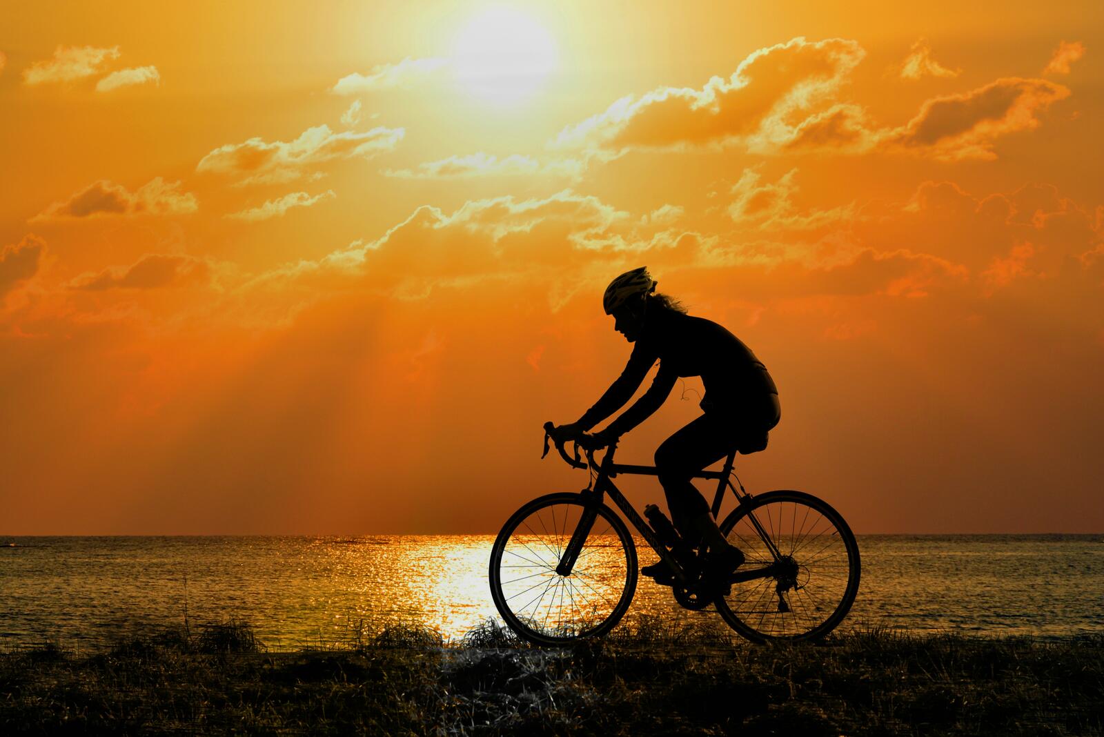 Wallpapers silhouette cyclist cycling on the desktop