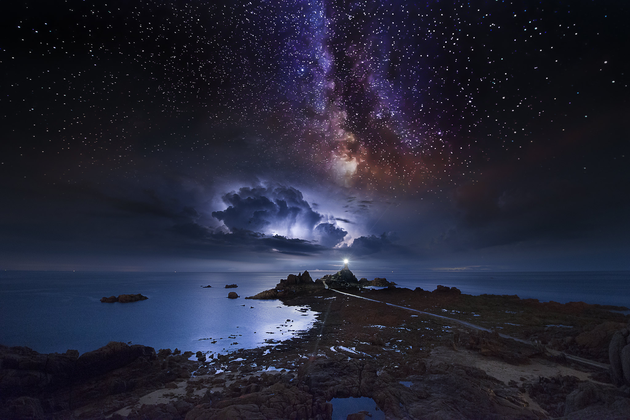 Wallpapers The Milky Way and the Storm night sea on the desktop