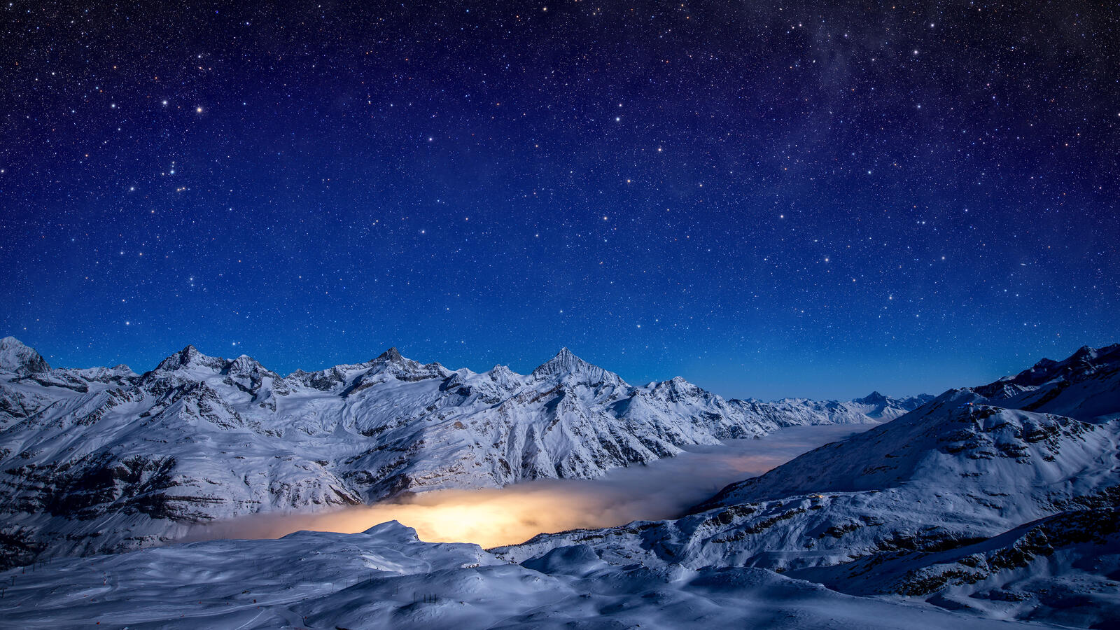 Wallpapers winter mountains glow on the desktop
