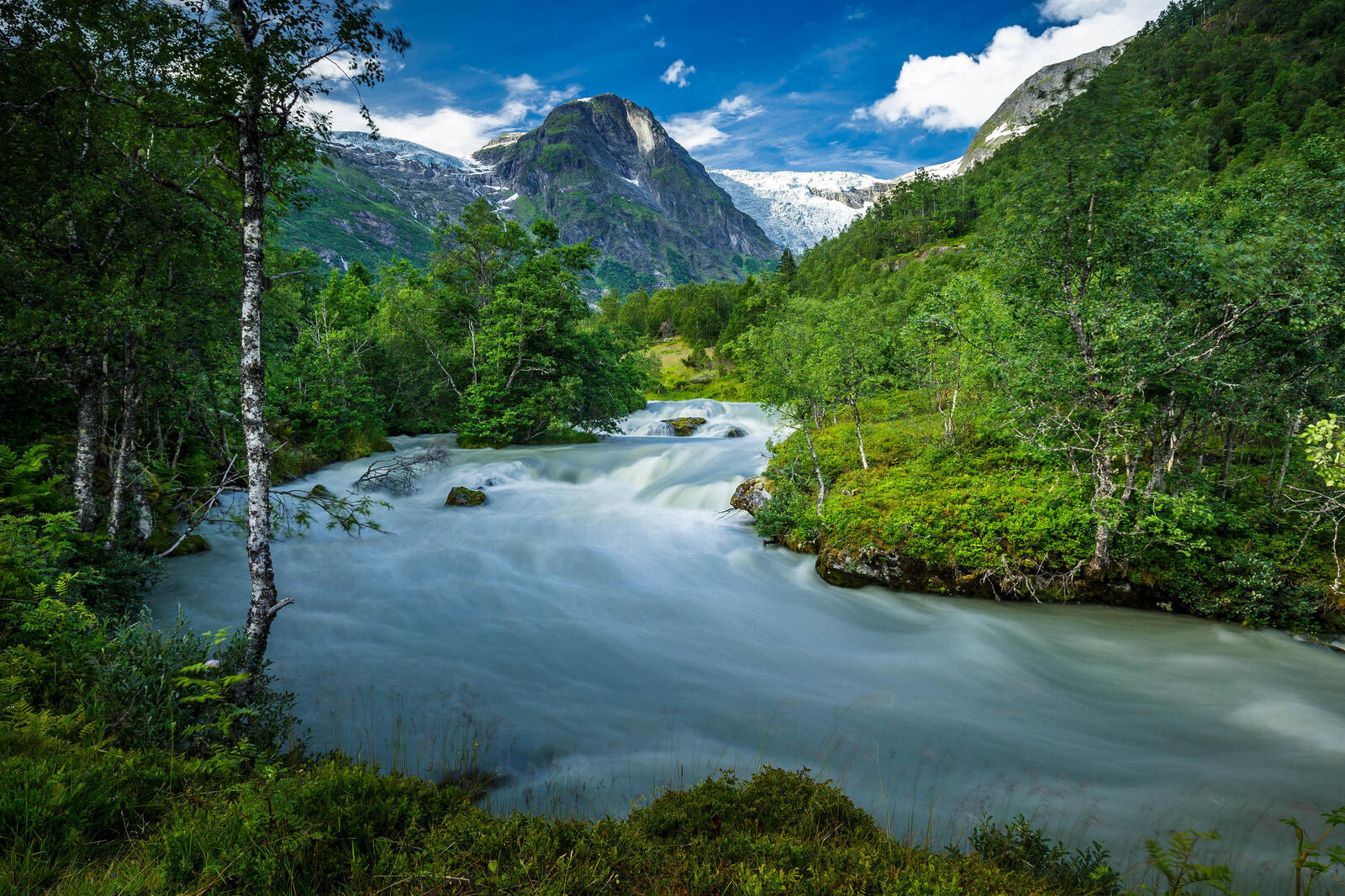 Обои Норвегия горы река на рабочий стол