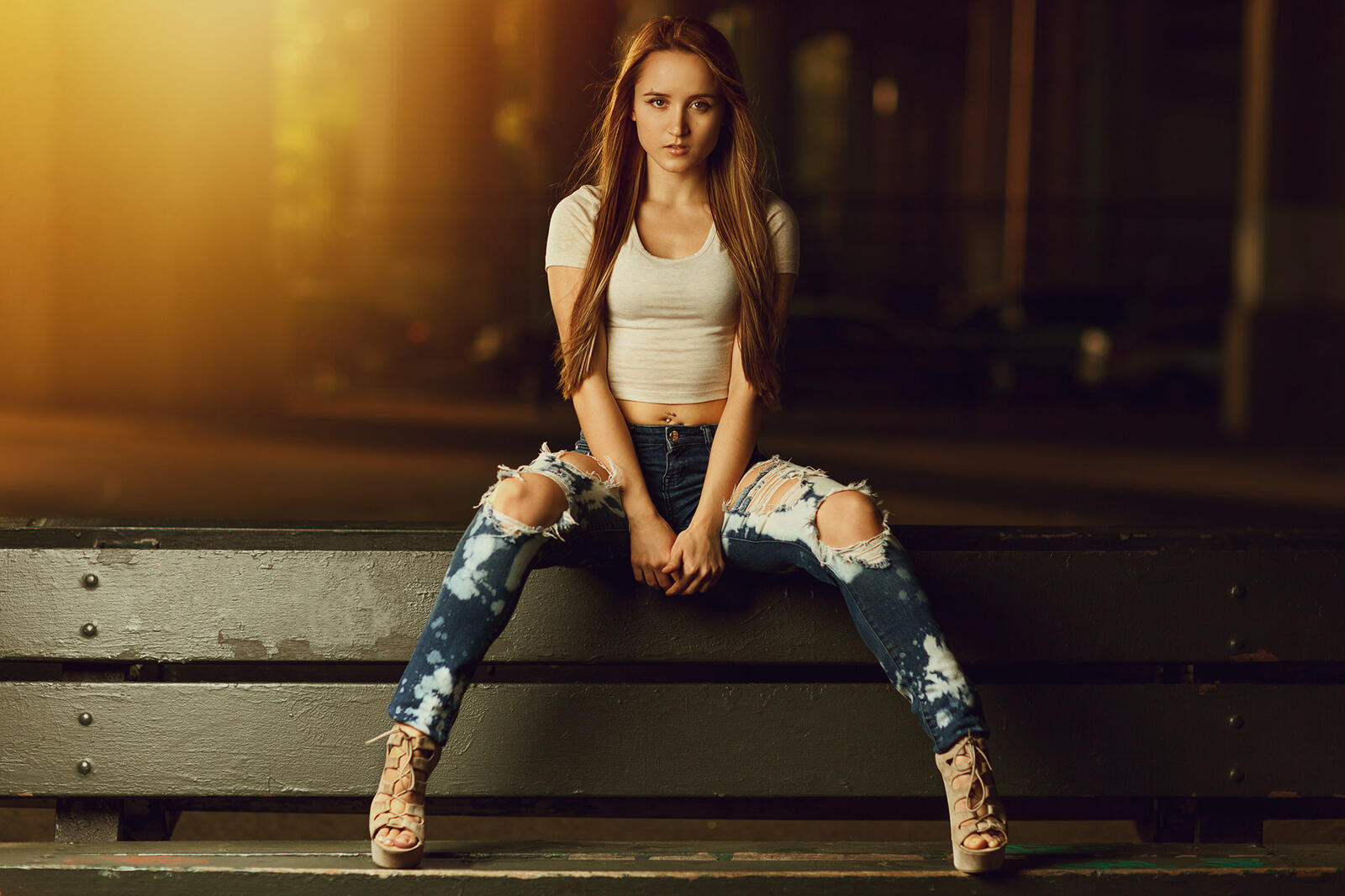 Wallpapers girls ripped jeans blonde on the desktop