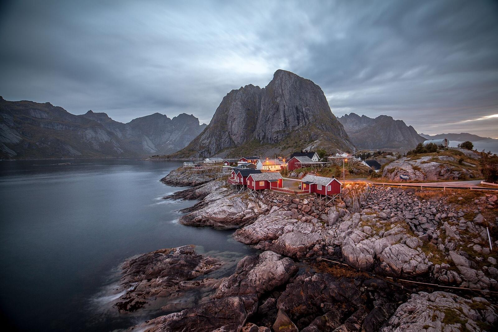 Wallpapers red houses at home by the water Lofoten on the desktop
