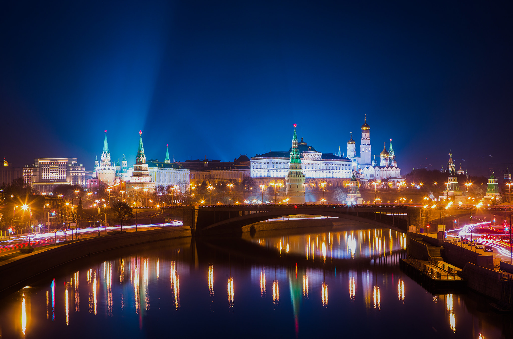 Когда будет вечер в москве. Москва. Ночной Кремль Москва. Москва река Кремль. Москывау.