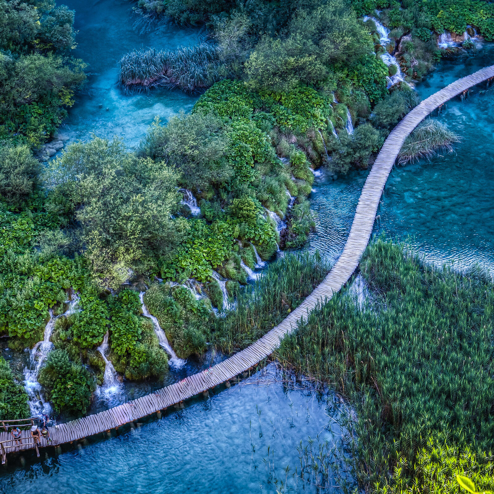 Обои водопад Хорватия деревья на рабочий стол