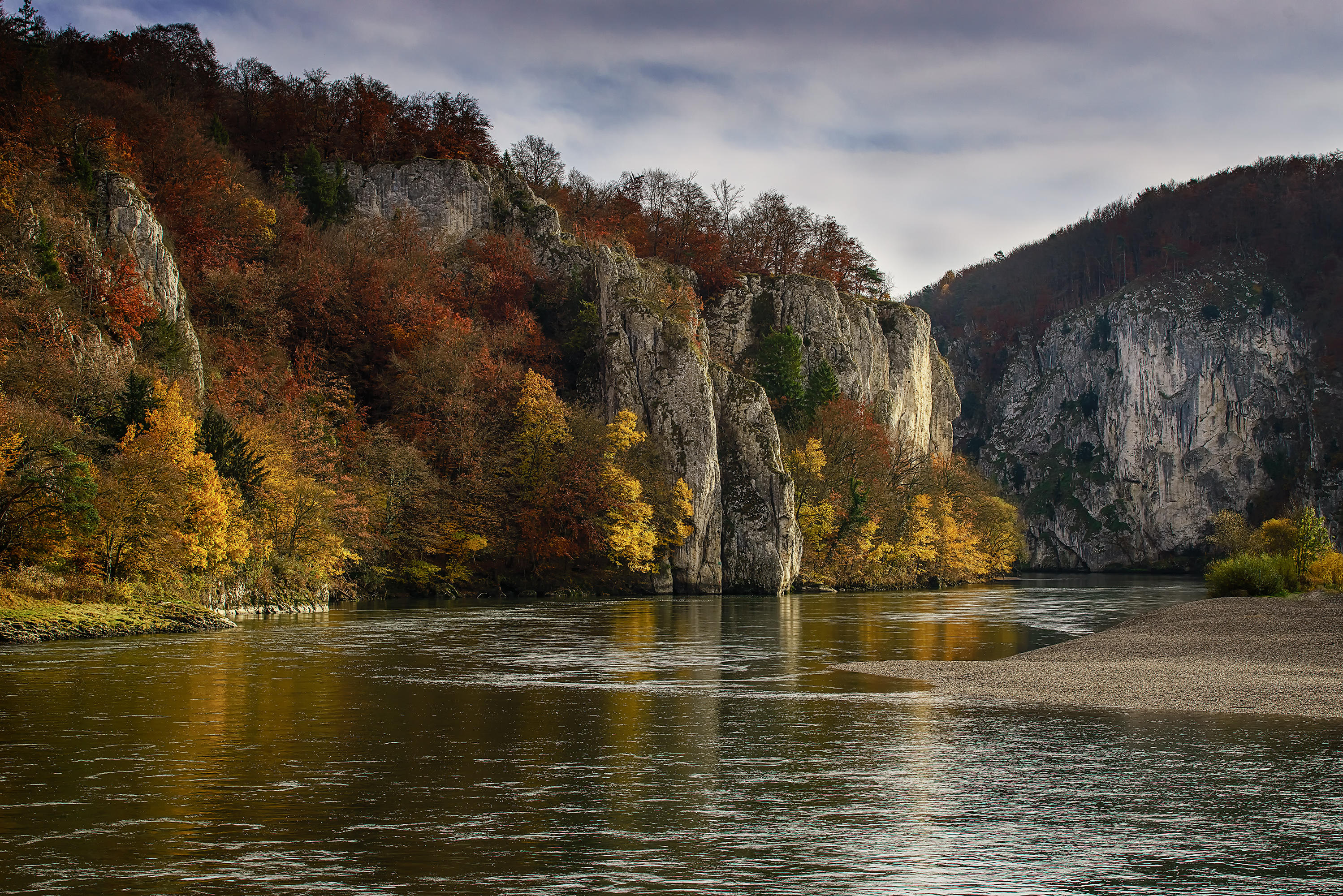 桌面上的壁纸多瑙河的突破 凯尔海姆-巴伐利亚 凯尔海姆