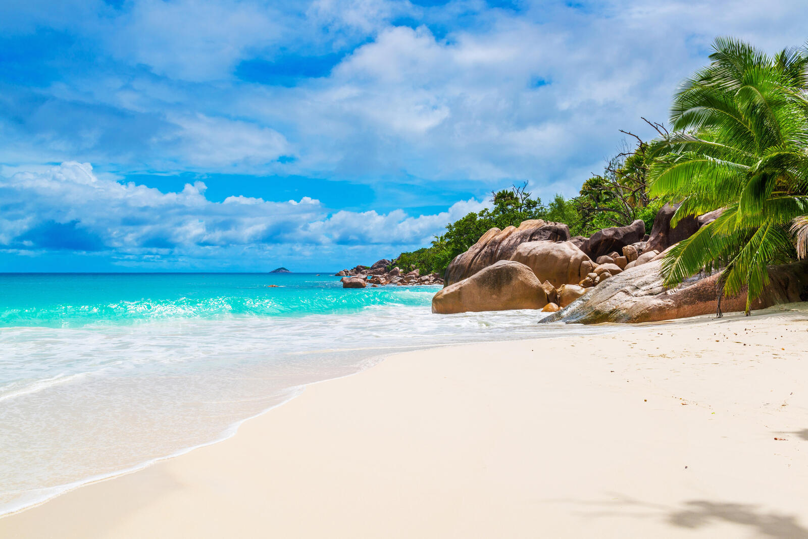 Wallpapers beach Seychelles sea on the desktop