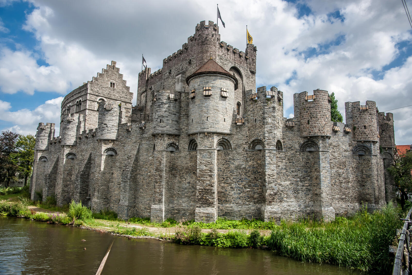 Wallpapers cities Belgium castle on the desktop