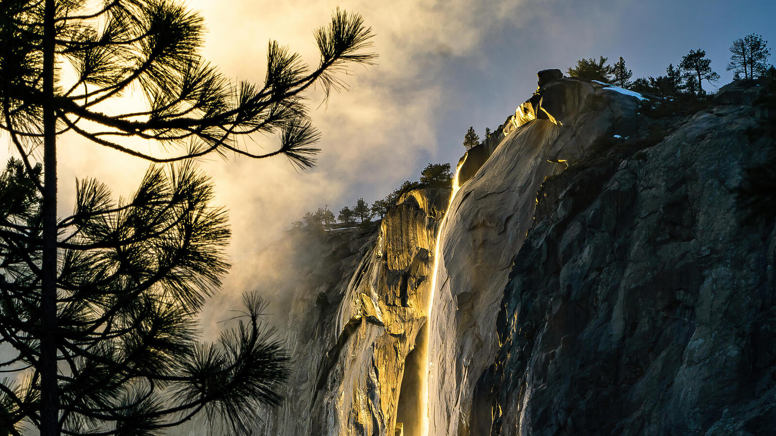 Wallpapers waterfall Yosemite nature on the desktop