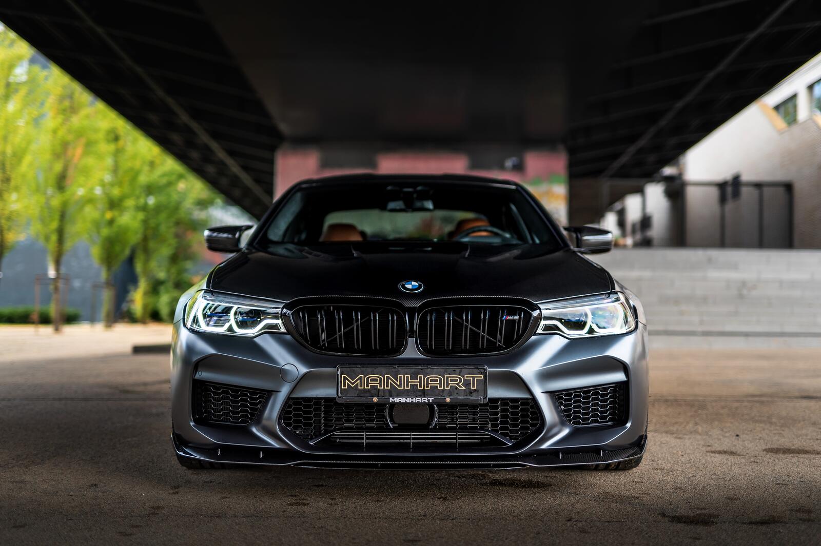Wallpapers BMW M5 front view black sports cars on the desktop