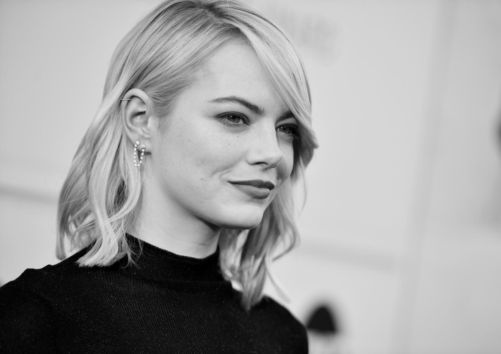 Wallpapers Emma Stone black and white girls on the desktop