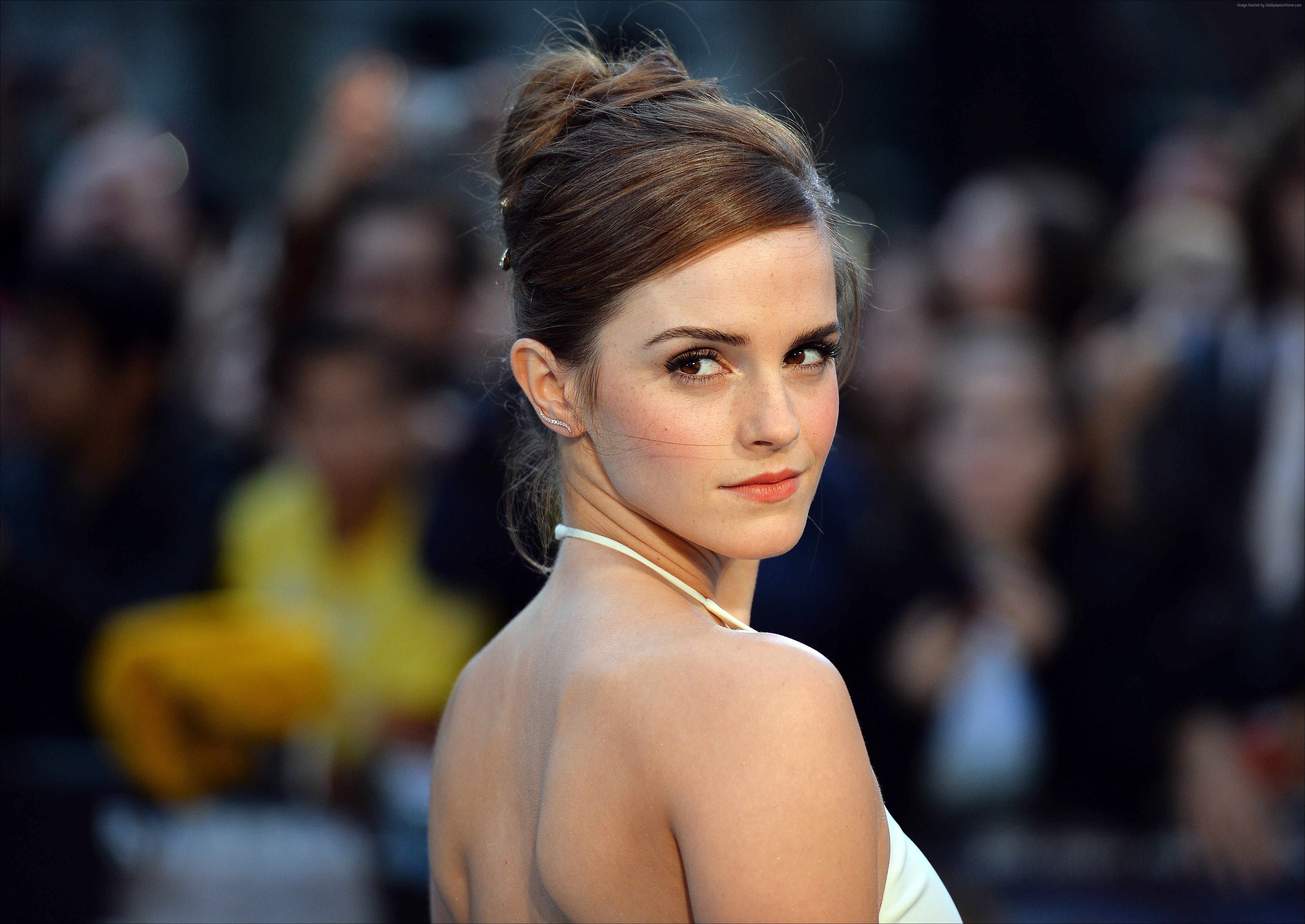 Wallpapers celebrities Emma Watson white on the desktop