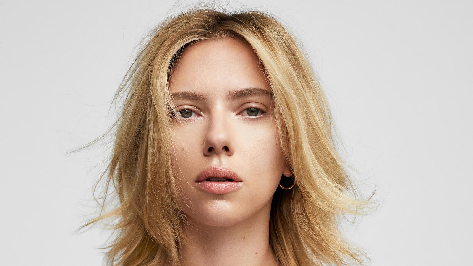 Wallpapers Scarlett Johansson girls blonde hair on the desktop