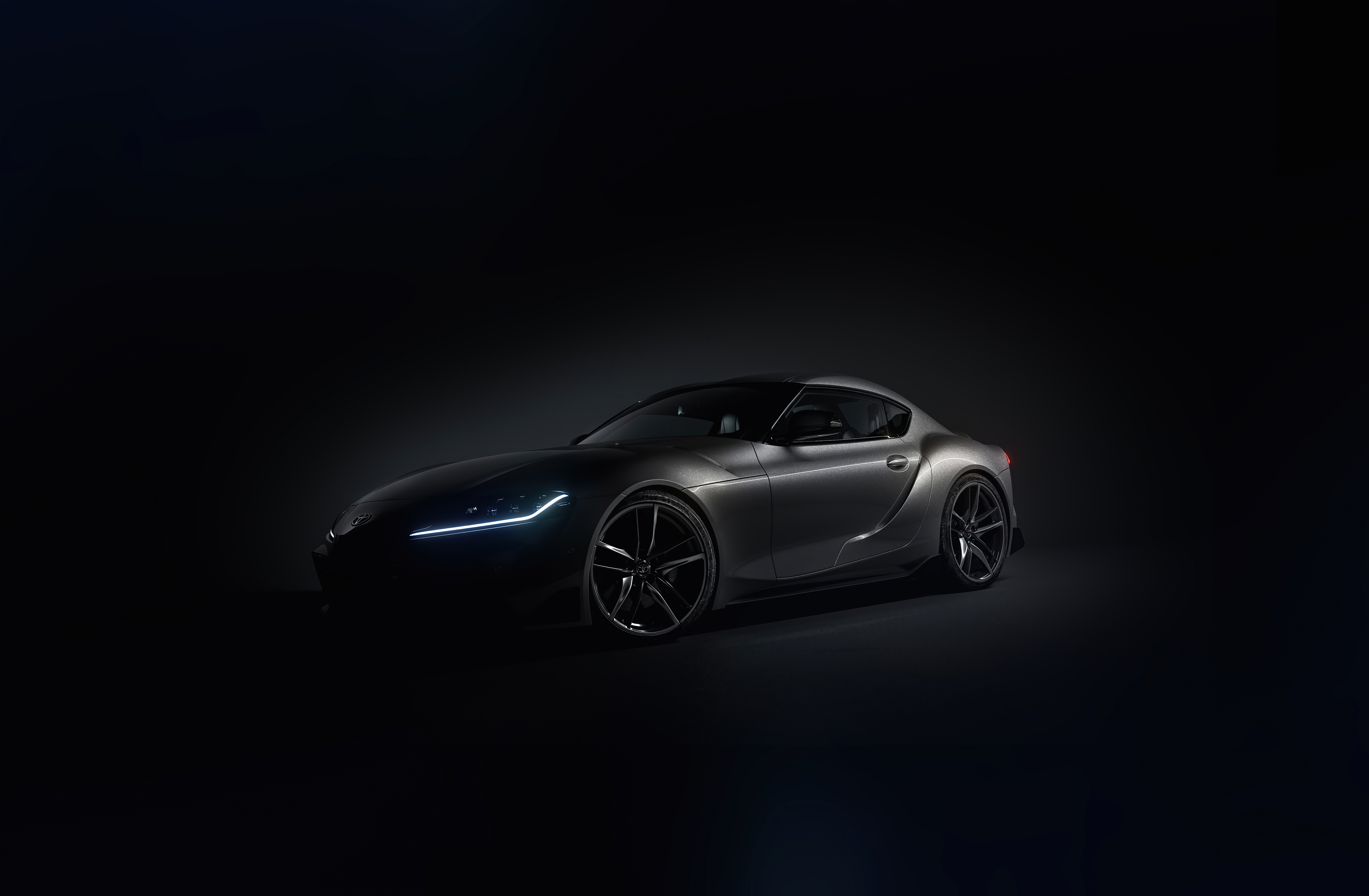 桌面上的壁纸黑影 丰田超级跑车 2021 辆汽车