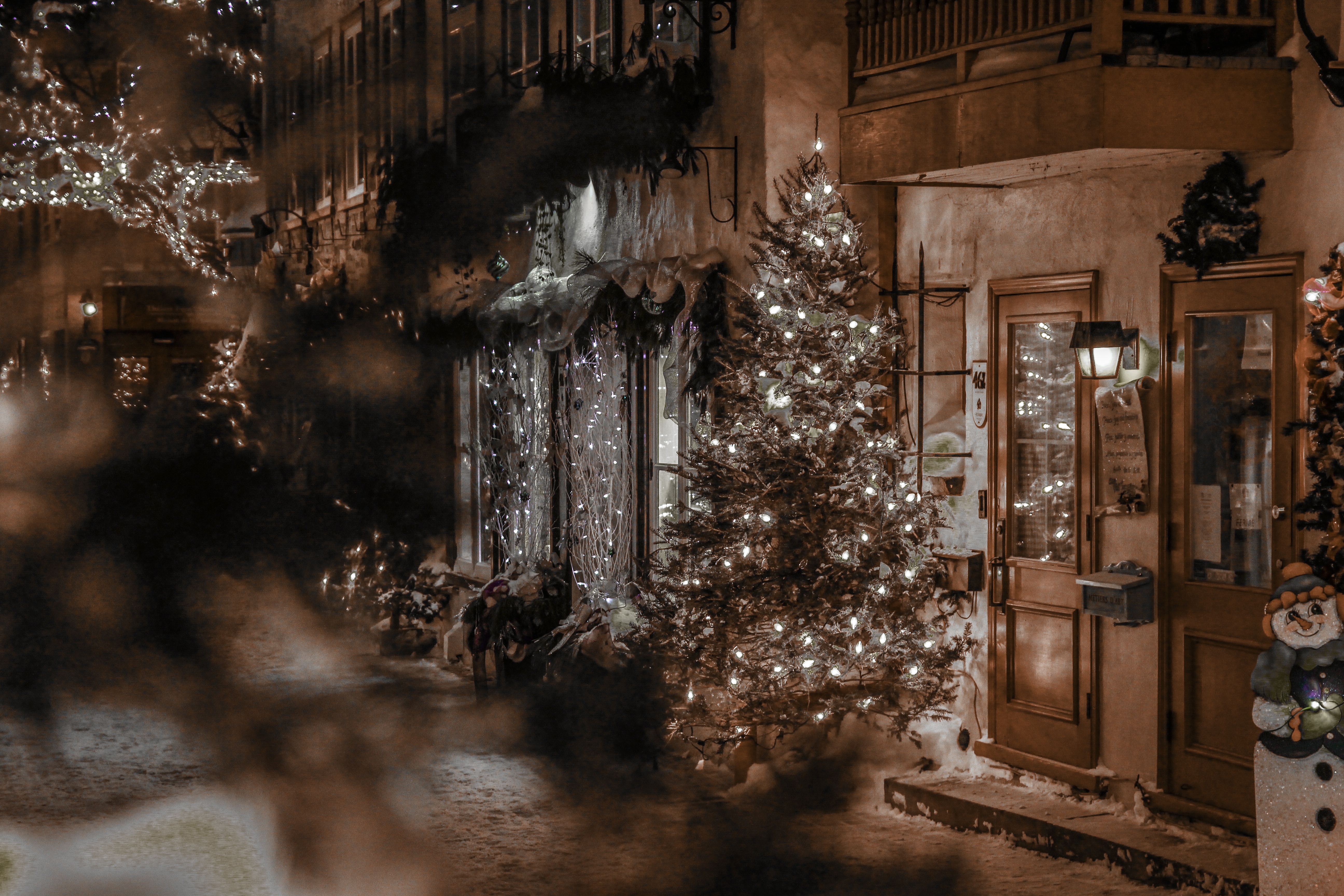 Photo free holidays, luminous christmas tree, christmas garland