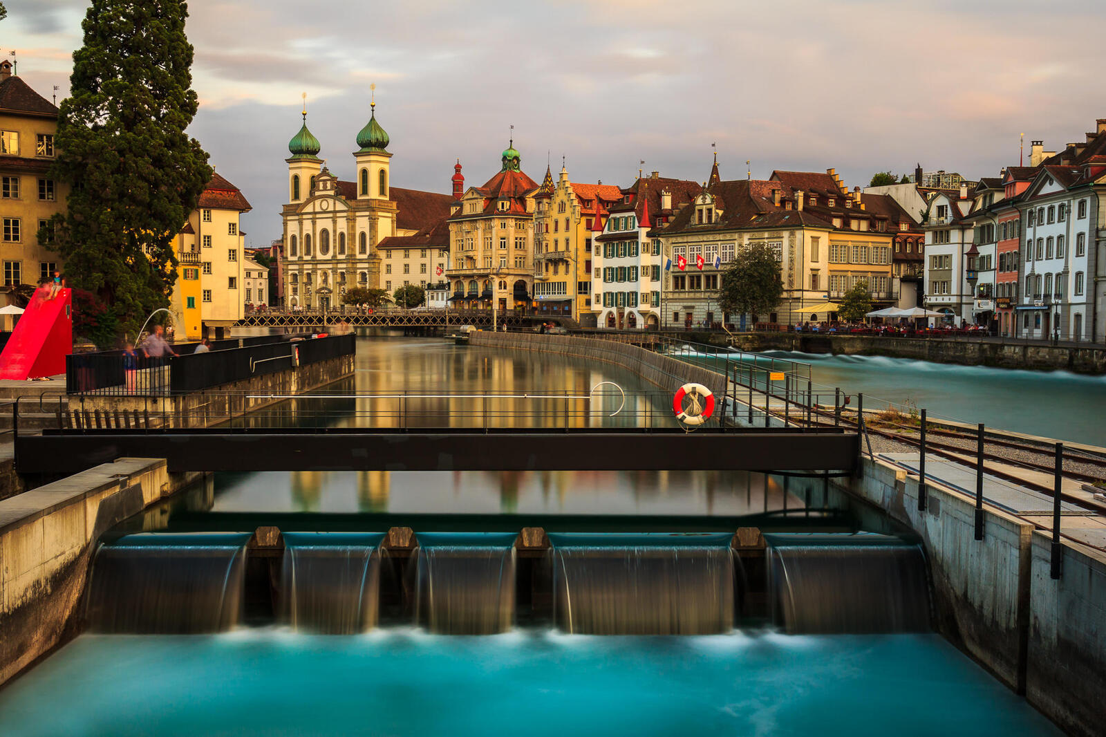 Wallpapers houses waterfall Switzerland on the desktop