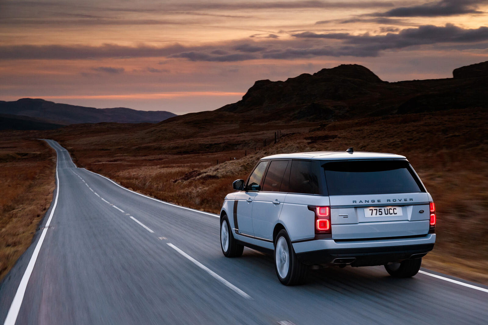 Wallpapers Range Rover Svautobiography cars 2018 cars on the desktop