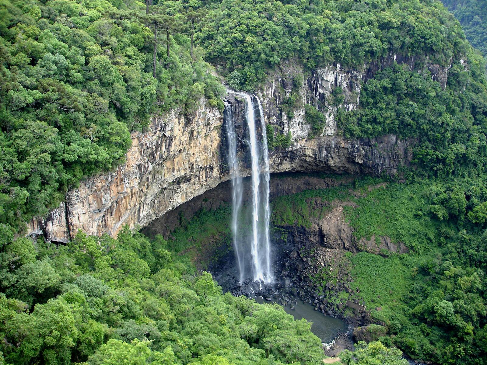 Обои водопад Каракол Бразилия штат Рио-Гранде-ду-Сул на рабочий стол